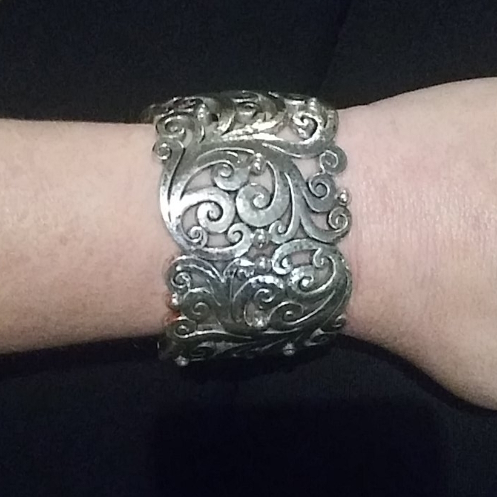 Brighton cuff
